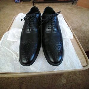 NWOT Tahari Black  Oxford Dress Shoes